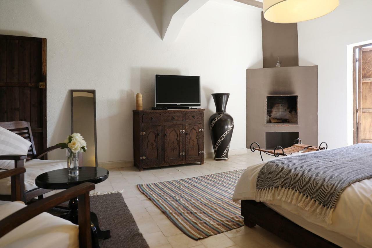 Le Petit Hotel Du Flouka Lalla Takerkoust Esterno foto